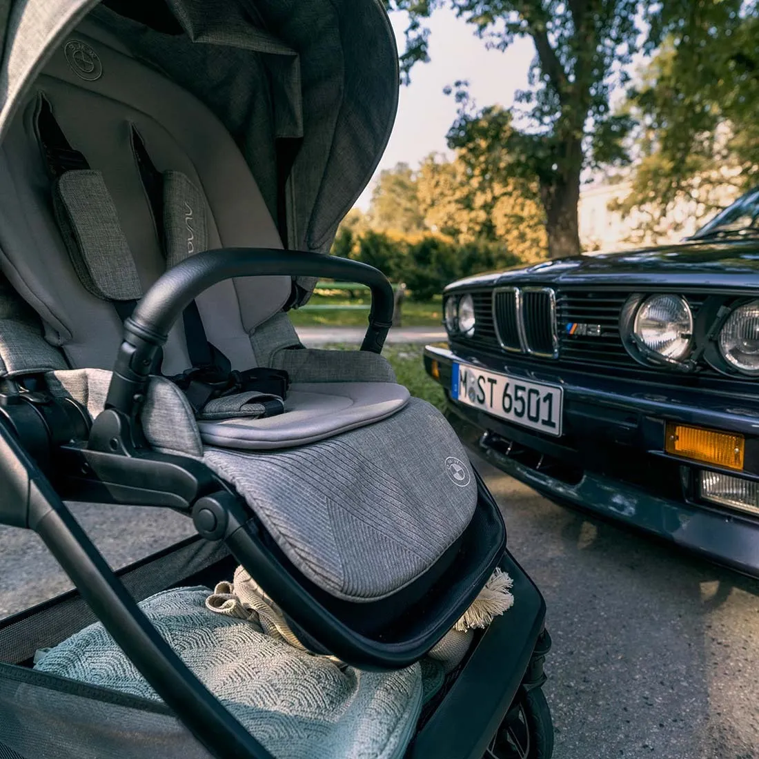 Коляска прогулочная Nuna TRIV NEXT BMW