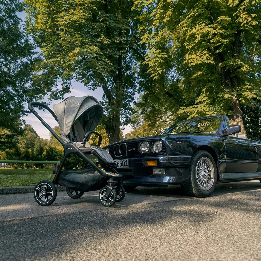 Коляска прогулочная Nuna TRIV NEXT BMW